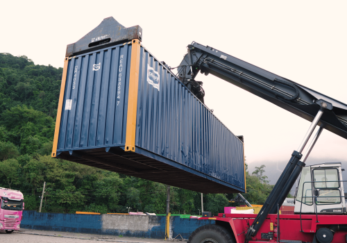 LOCAÇÃO DE CONTAINER DRY 1